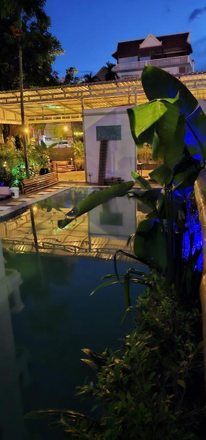 Retro Quarter Mb Vandrehjem Siem Reap Eksteriør billede